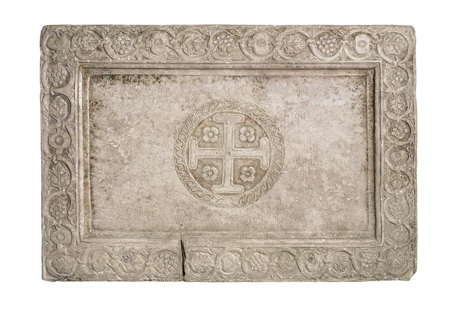 Paliotto-o-pluteo-Ignoto-scultore-campano-complesso-donnaregina